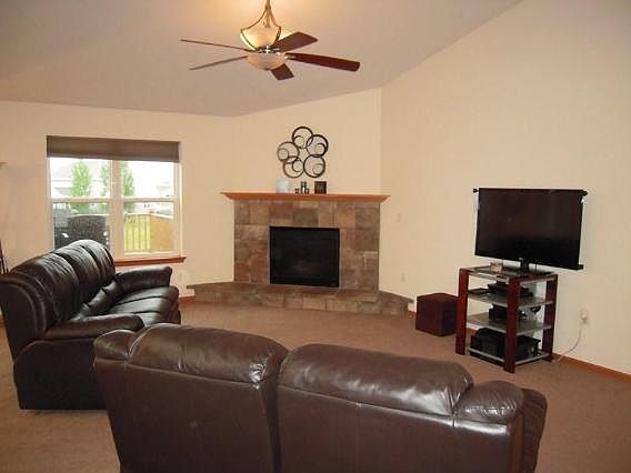 5th image of W1186 Winterberry Ln
