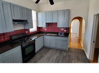4318 W Congress Pkwy, Chicago, IL 60624