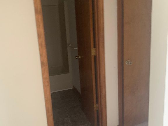 2nd image of 218 Pine Ave #218B