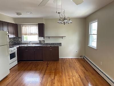 4th image of 50 Nancy Ln #B