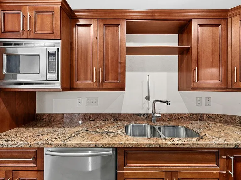 1812 West Ave #200 — Photo 13