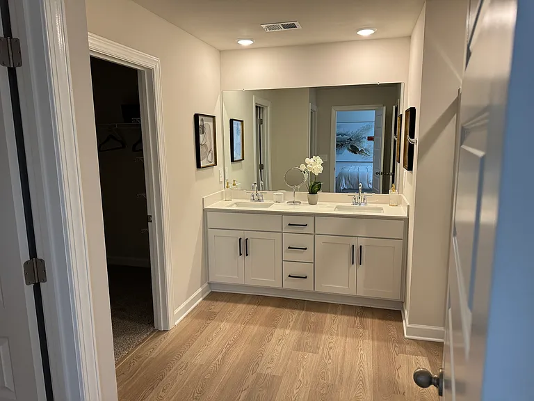 302 Gerard Cir — Photo 17