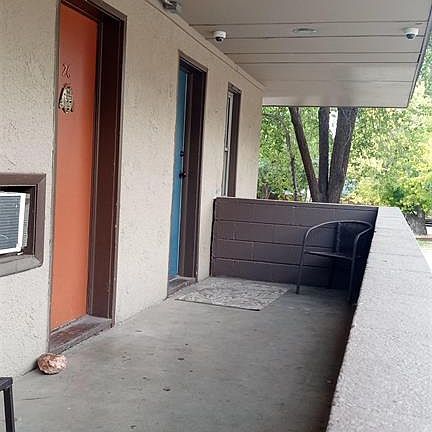 5th image of 350 E 8th Avenue