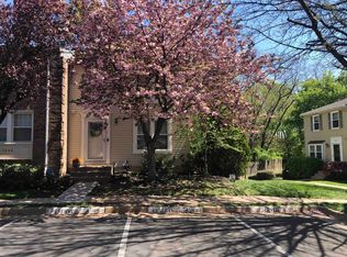 7961 Tyson Oaks Cir, Vienna, VA 22182