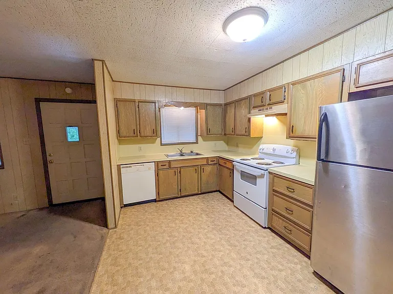 Lambda Apartments — Photo 13