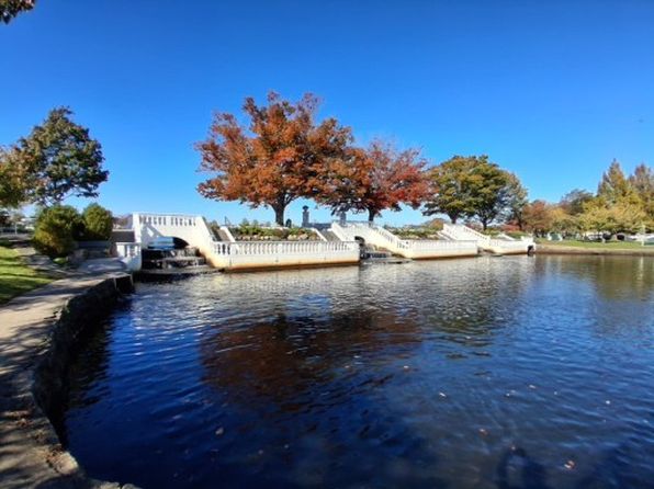 (undisclosed Address)