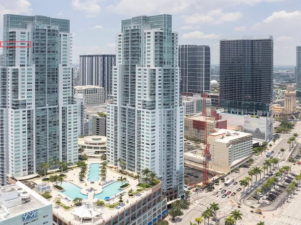 253 NE 2nd St, Miami, FL 33132