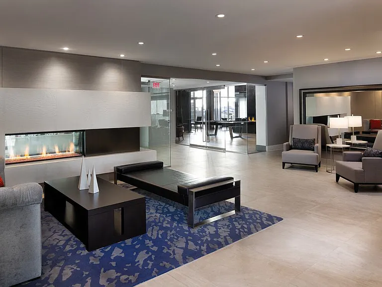 Leasing Lobby