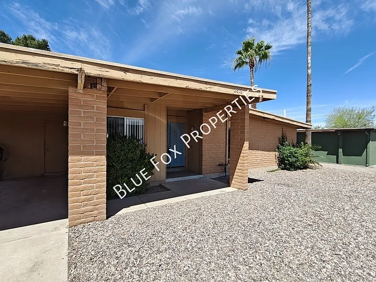 2618 S Camino Seco — Photo 6