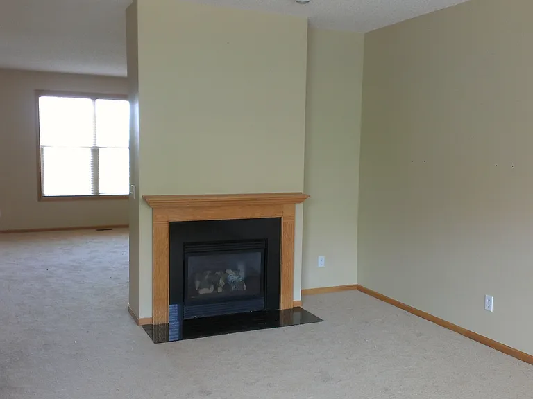 9977 Pincherry Ln — Photo 6