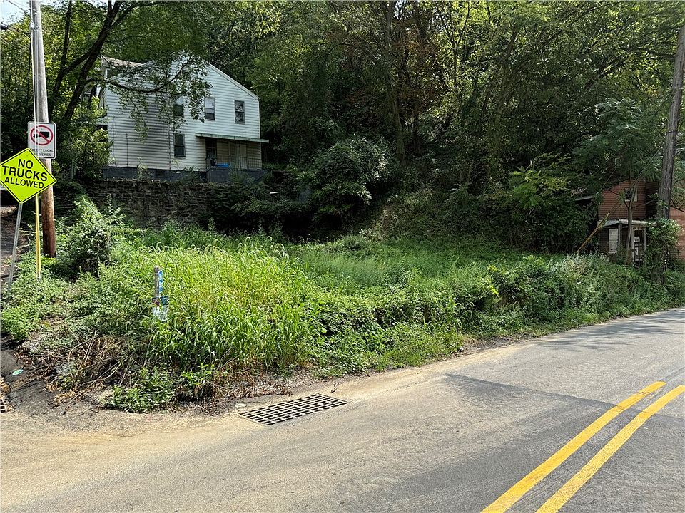 2nd image of 2301 Spring Garden Ave