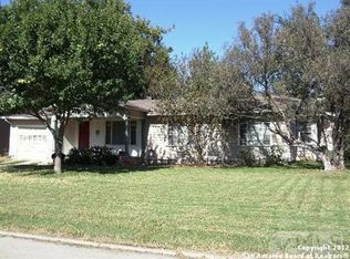 215 Sutton Dr, San Antonio, TX 78228