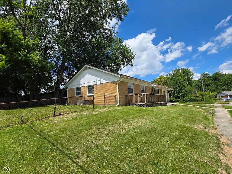 3416 N Hartman Dr — Photo 2