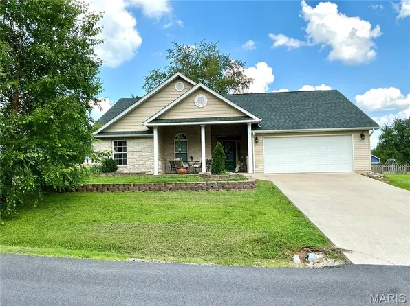 10180 Summerfield Dr, Rolla, MO 65401