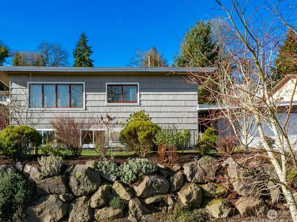 5537 32nd Avenue S, Seattle, WA 98118