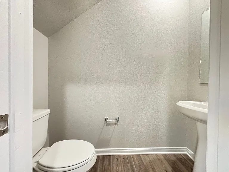330 Caleb Ct — Photo 24