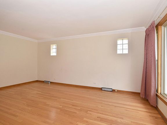 5th image of 8440 N Olcott Ave
