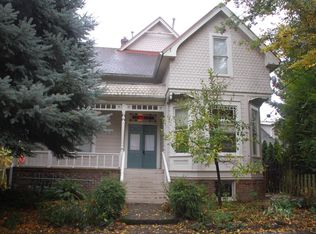 3544 SE Washington St APT 5, Portland, OR 97214