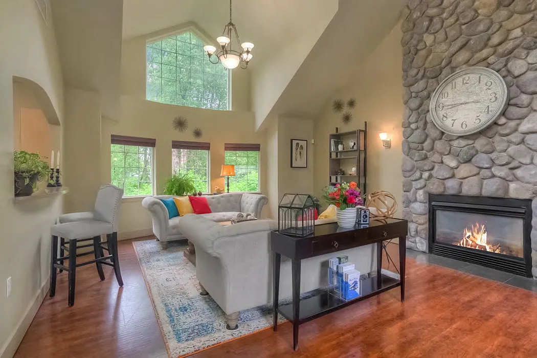 Mill Pointe — Photo 2