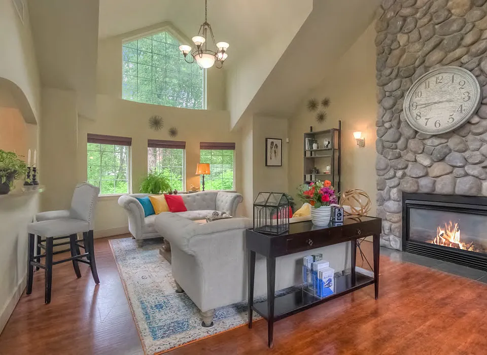 Mill Pointe Resident Lounge