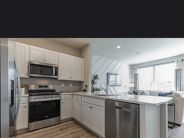 1111 Martin Rd — Photo 4