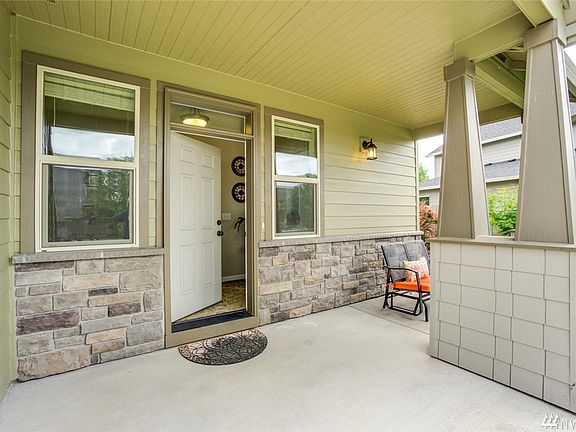2nd image of 16020 NE 98th St
