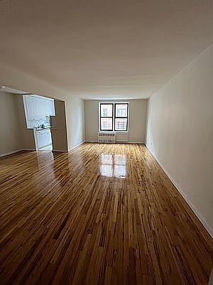 1st image of 3205 Emmons Ave APT 3B