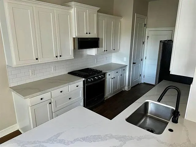 5100 Westgate Ln #103 — Photo 6