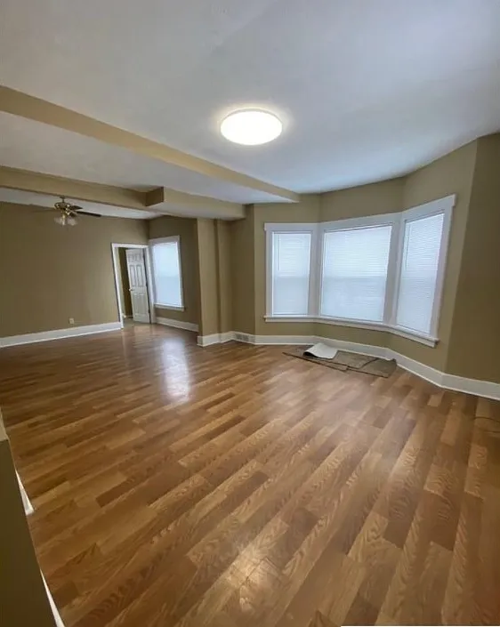 4 bed, 1465 sqft, $2,000 — Photo 3