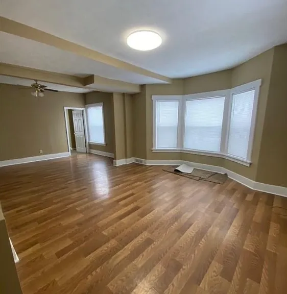 5212 N 28th Ave — Photo 3