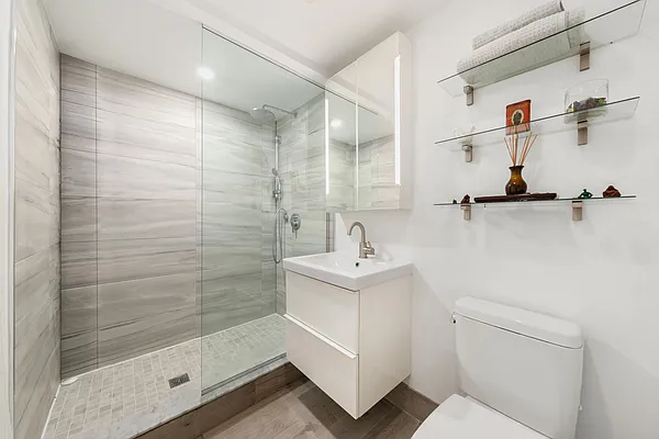 Rented by Owner | media 10