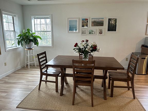 5th image of 1380 Meadow Ave #A