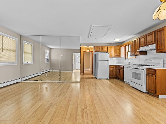 2nd image of 43 Virginia Ave