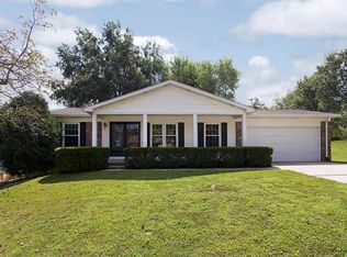 145 Burning Leaf Dr, Saint Peters, MO 63376