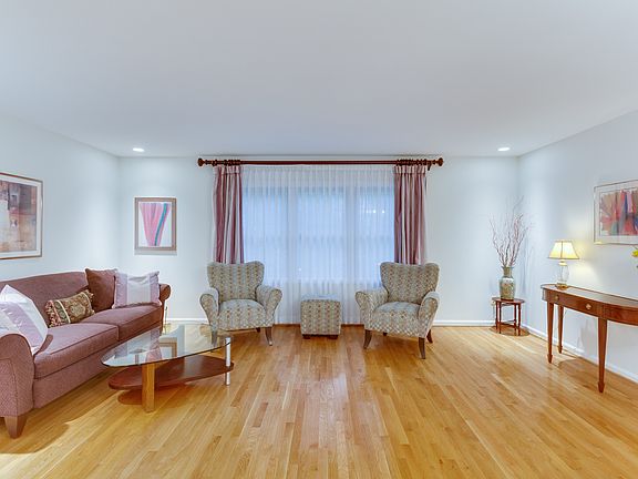 2nd image of 9591 Blake Park Ct