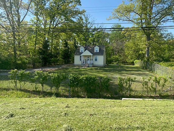 4th image of 16110 Old Columbia Pike