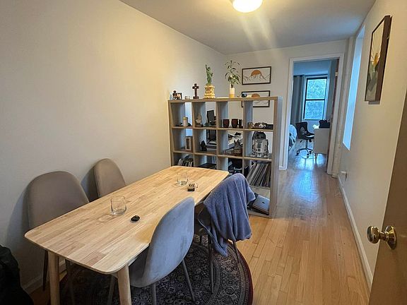 3rd image of 133 E 7th St APT 3A