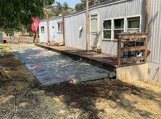 13812 Redwood St, Hornbrook, CA