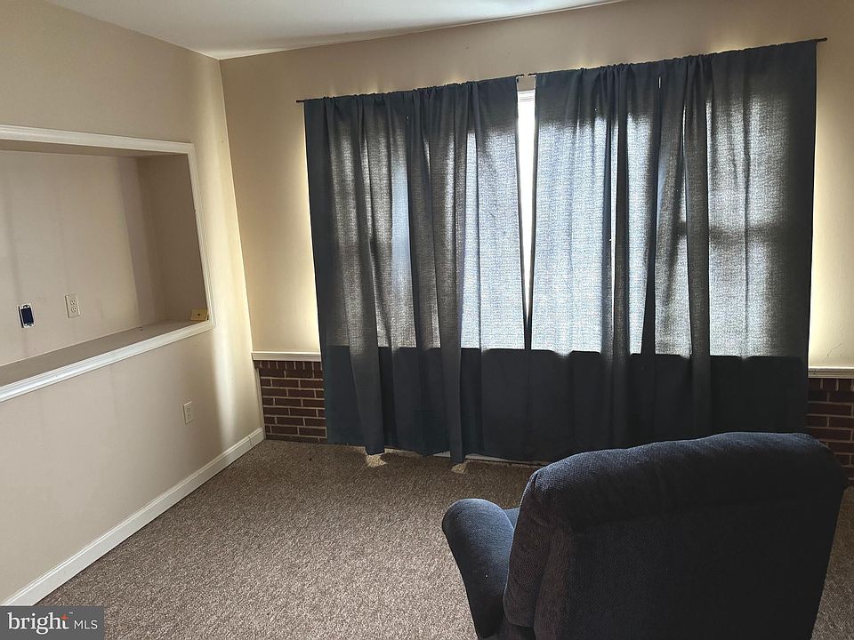 411 & 413 W 4th St, Lewistown, PA 17044 Zillow