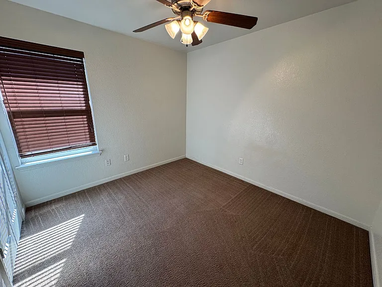 1204 Cinch Dr — Photo 6
