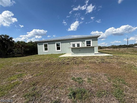 2nd image of 115 Lansing Cir