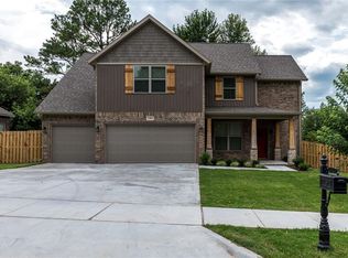 1404 W Magnolia St, Rogers, AR 72758