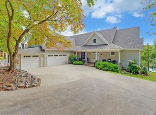 2327 Ridgecrest Cir, Hiawassee, GA 30546