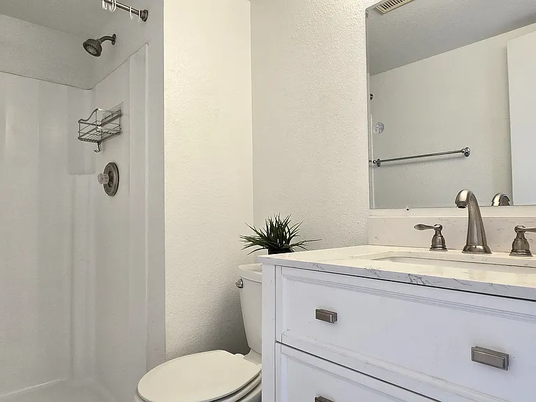 1325 S Judd St — Photo 19