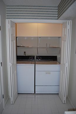 5th image of 5814 Harris Grove Ln