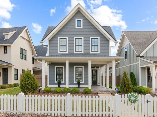 2620 Buckner Ln, Thompsons Station, TN 37179