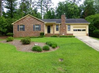 575 Camelot Dr, Athens, GA 30606