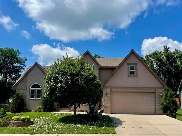 1083 NE Greenwood Ct, Blue Springs, MO 64014