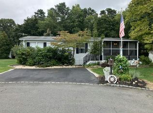 16 Sheryl Ct #88-016, Spotswood, NJ 08884