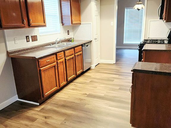 4th image of 7010 Santa Rita Dr